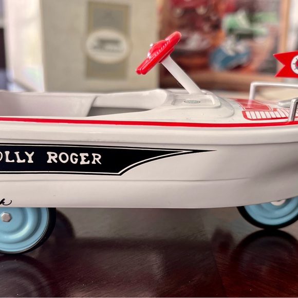 Hallmark Kiddie Car Classics Murray Boat Jolly Roger - Picture 7 of 7